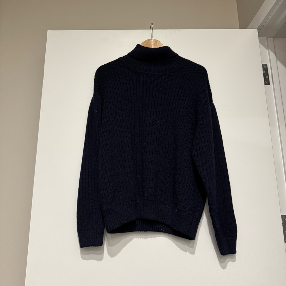 J. Peterman Men's Wool Turtleneck Sweater. (Large) - Picture 2 of 8